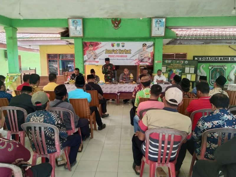 Gambar:  saat acara Jum'at Curhat berlangsung di Kantor Kecamatan Rembang 